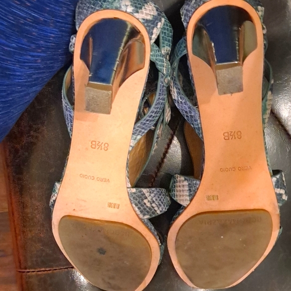 Womens BCBGMAXAZRIA Gladiator Style Sandals Size 8.5 - Picture 4 of 4